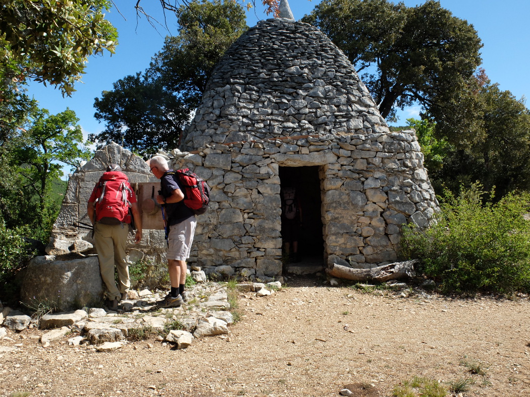 2014-05-27 Les Aiguiers de Villars Cabane du garde