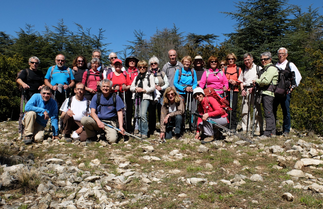 2015-3-31 3   Le groupe au Vallon de Combres