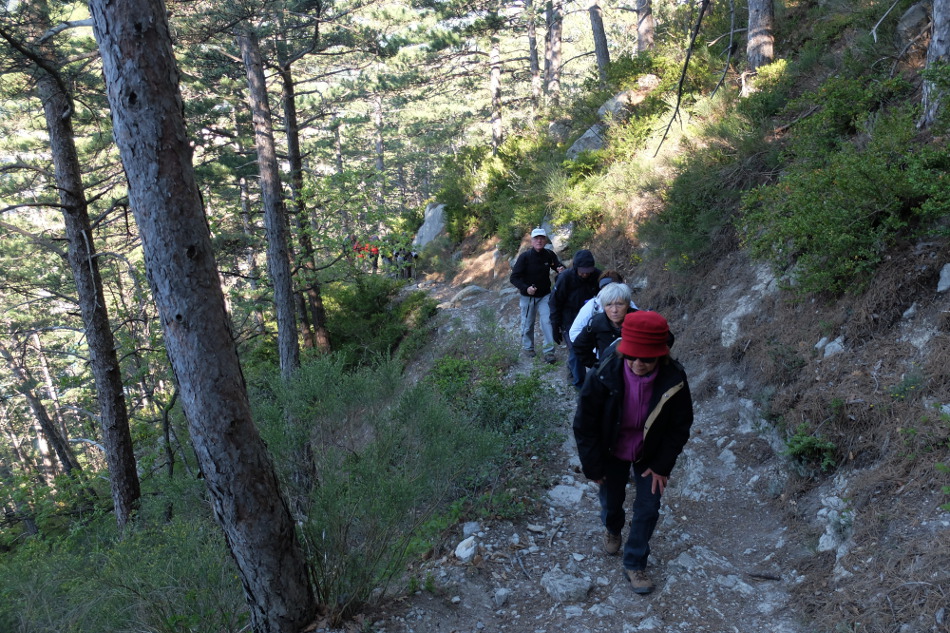 Le trou d'argent Sisteron  3 Mai 2016  La montée au trou d-Argent