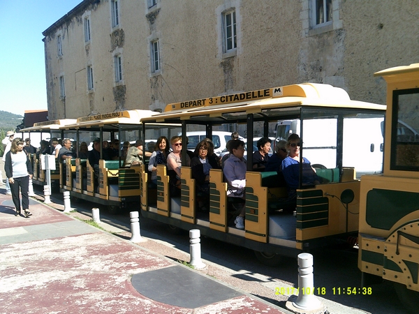 Corte 6 en voiture pour un tour de ville