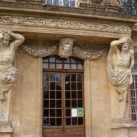 L'entrée du pavillon de Vendome à Aix en Pce