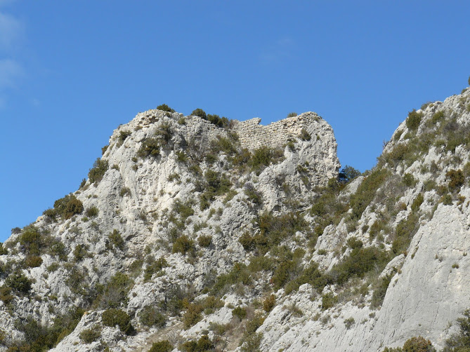 Eygalieres 10  ruines du fort d'Ancise