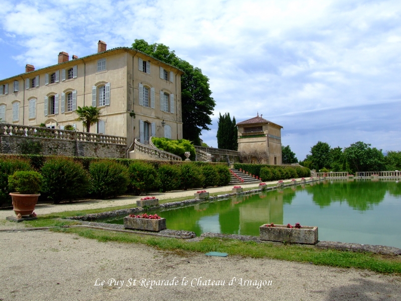 Le Puy Ste Réparade Chateau d'Arnajon