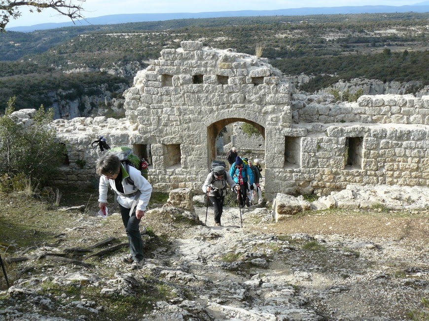 Luberon: Pas du Renard-Sivergues-Fort de Buoux  18