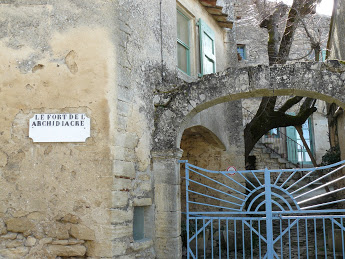 Luberon: Pas du Renard-Sivergues-Fort de Buoux 20