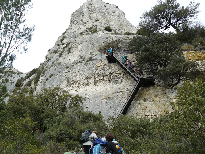 St Remy  10 accés au Mont Gaussier 