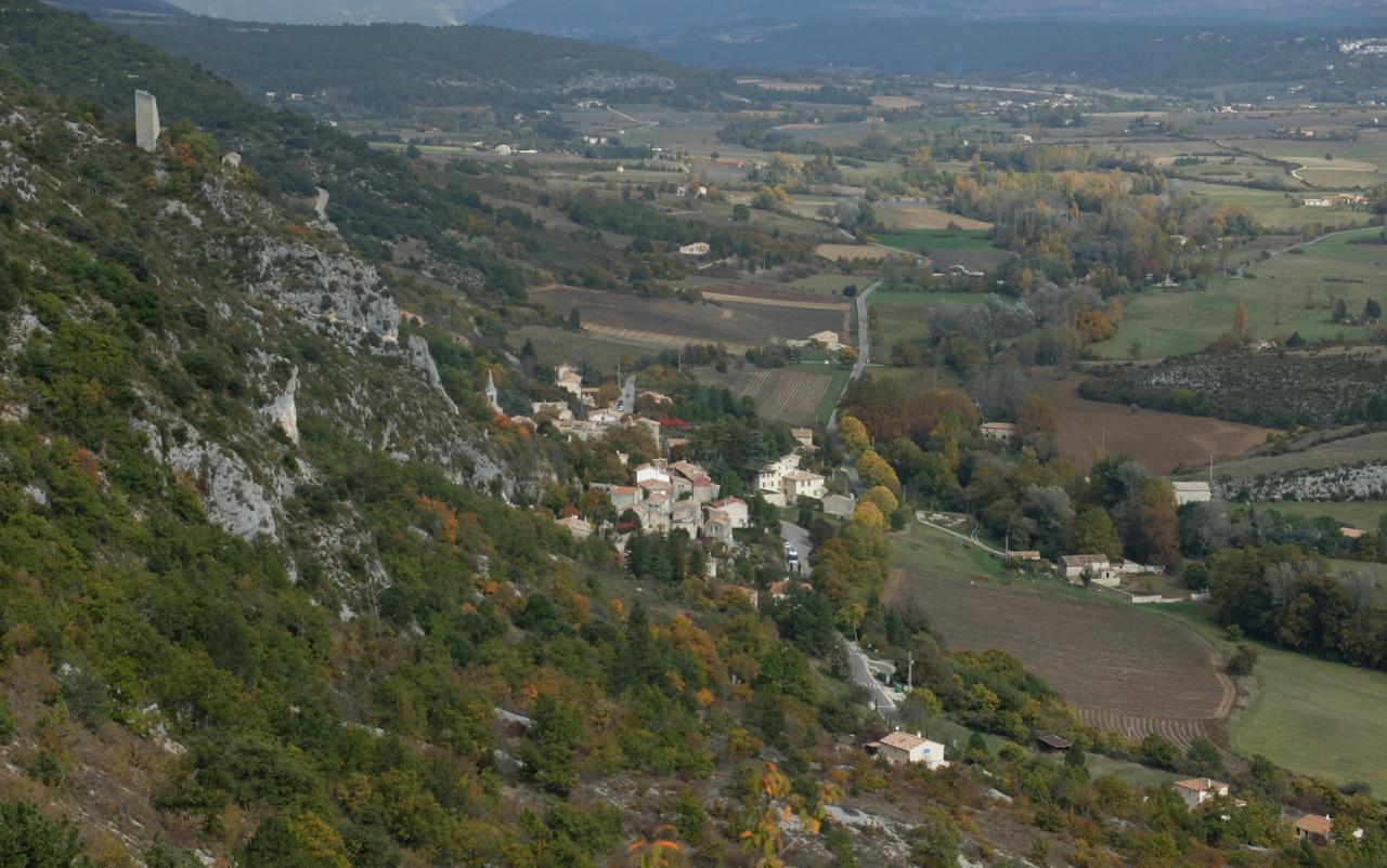 Monieux  gorges de La Nesque Octobre