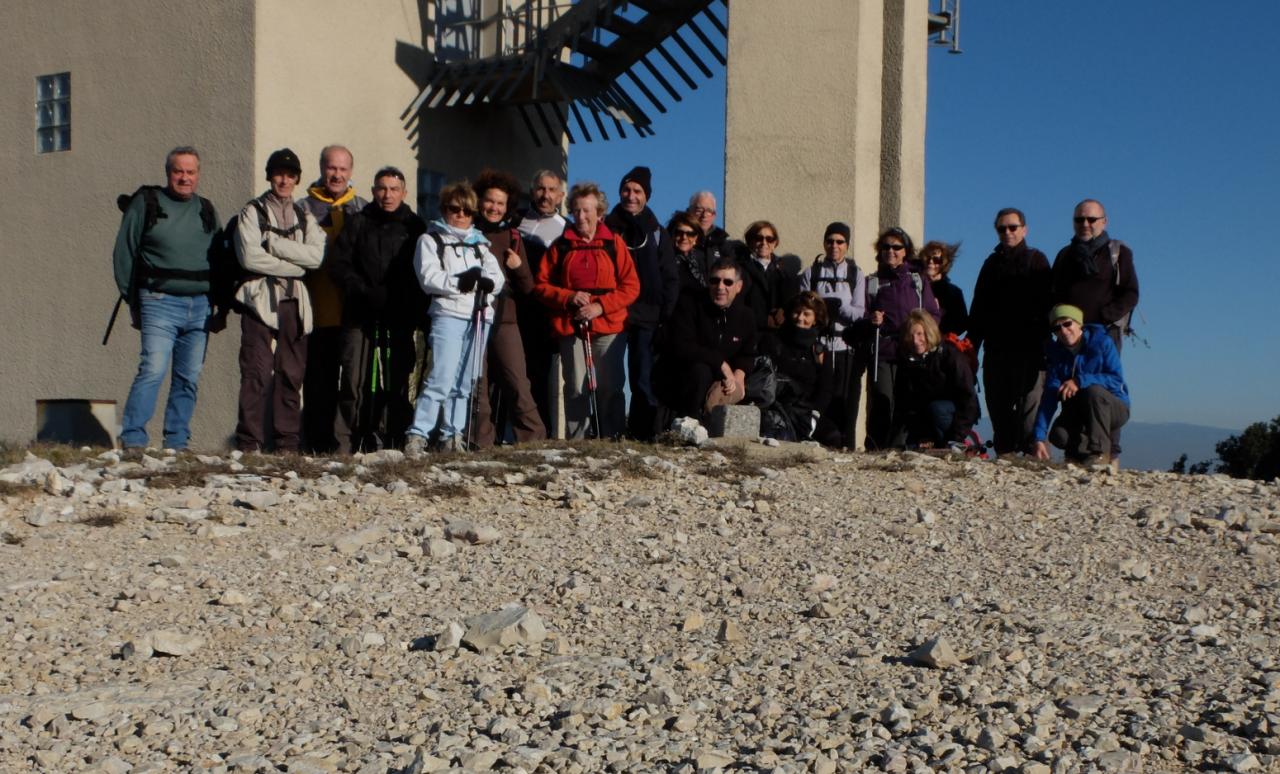 Le groupe à la Tour de guet St Remy Décembre