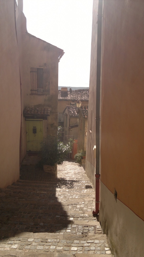 Vue rue Fayence