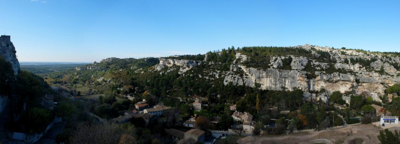 Vue générale depuis le village des  Baux Décembre